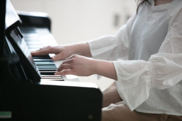【初心者ガイド】独学ピアノって何から始める？注意点は？